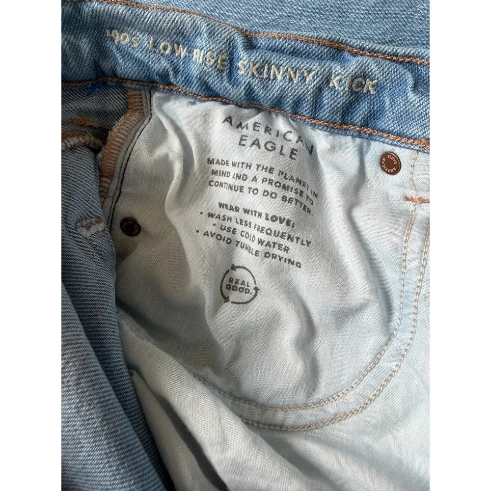 American Eagle Split Hem Straight Leg Jeans Light Wash Distressed Denim 28